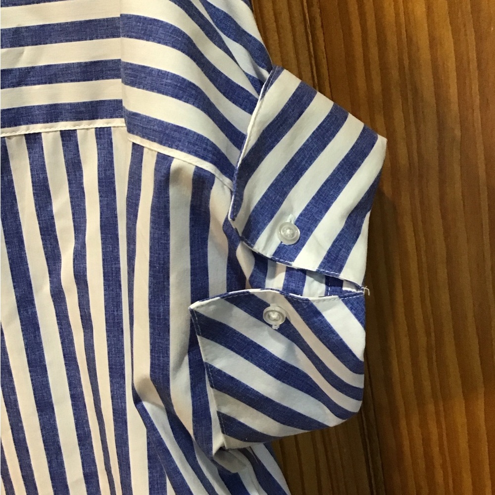 Women’s size large, hope & Harlow short sleeve top blue and white - Picture 5 of 10